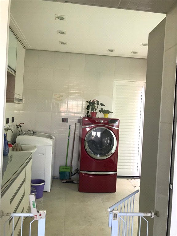 Casa à venda com 4 suítes no condomínio Mirante do Horto, São Paulo - SP
