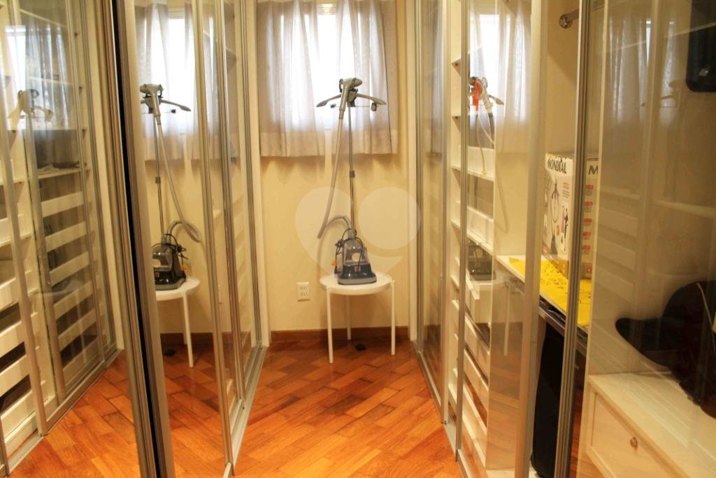 Casa Térrea à venda ou para alugar com 3 suítes em Brooklin Velho, São Paulo, SP
