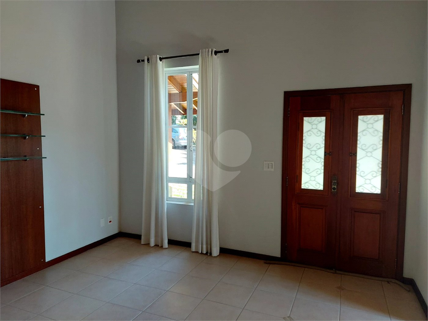 Casa charmosa e elegante localizada no deslumbrante Condomínio Villagio Capriccio Louveira SP