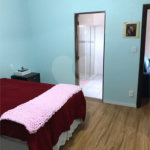 Sobrado à venda com 3 suítes em Vila Oliveira, Mogi das Cruzes, SP