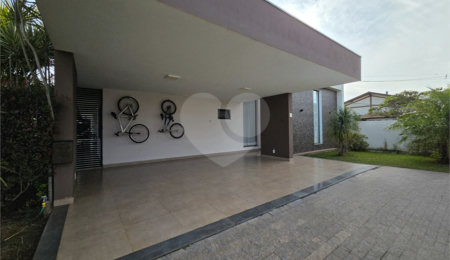 Casa à venda com 3 suítes no condomínio Village Ipanema I, Araçoiaba da Serra - SP