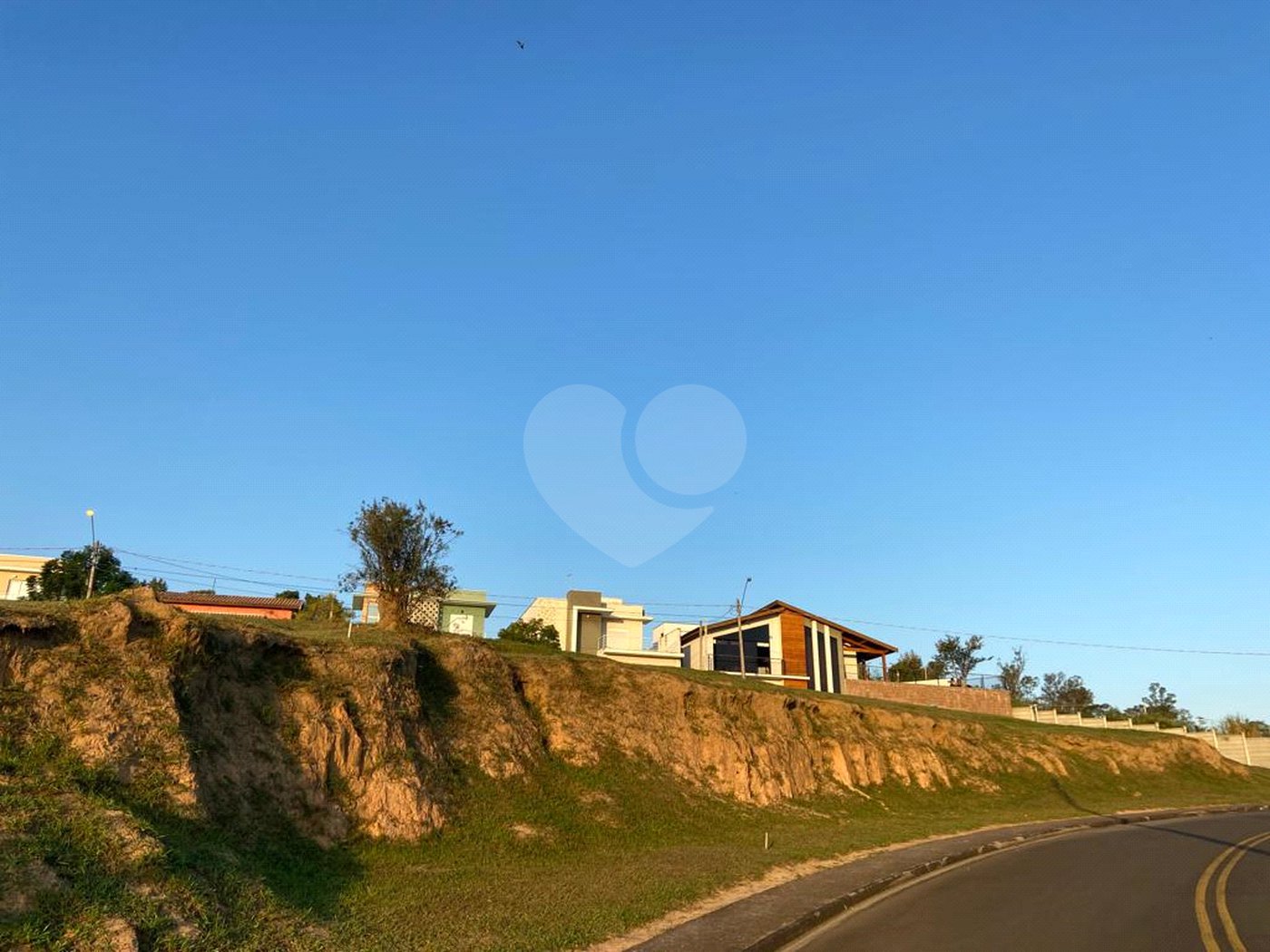Terreno à venda no condomínio Jardim Reserva Bom Viver de Indaiatuba, Indaiatuba - SP