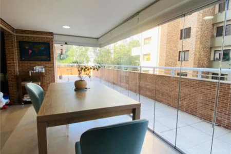 Apartamento à venda com 2 quartos, sendo 1 suíte, em Vila Andrade, São Paulo, SP