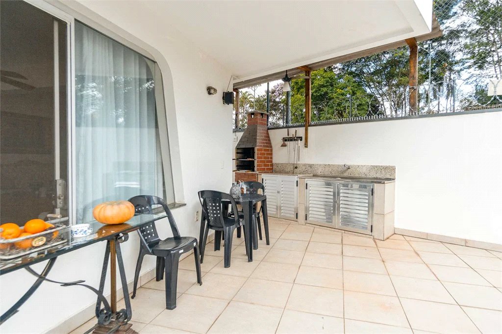 Casa Térrea à venda com 3 quartos, sendo 1 suíte, em Vila Inah, São Paulo, SP