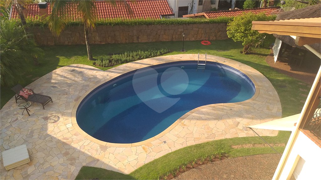 Casa à venda com 5 quartos, sendo 2 suítes, no condomínio Vinhas da Vista Alegre - Lado Sede, Vinhedo - SP