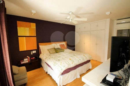 Casa à venda com 3 quartos, sendo 2 suítes,  em Vila Tramontano, São Paulo, SP