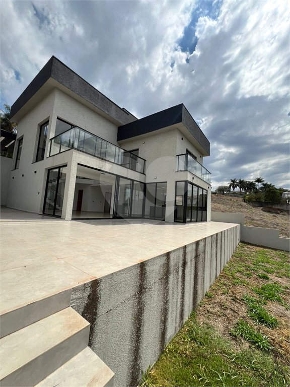 Casa à venda com 3 suítes no condomínio Spazio Design, Bragança Paulista - SP