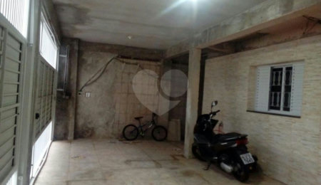 Sobrado à venda com 3 quartos, sendo 1 suíte,  em Tremembé, São Paulo, SP