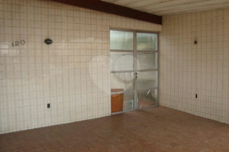 Casa Térrea à venda com 3 quartos em Vila Cordeiro, São Paulo, SP