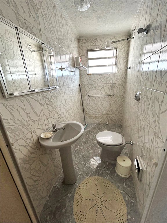 Sobrado à venda com 3 quartos, sendo 1 suíte,  em Jardim Santa Emília, São Paulo, SP