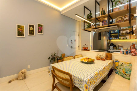 Apartamento à venda com 2 quartos, sendo 1 suíte,  em Cambuci, São Paulo, SP