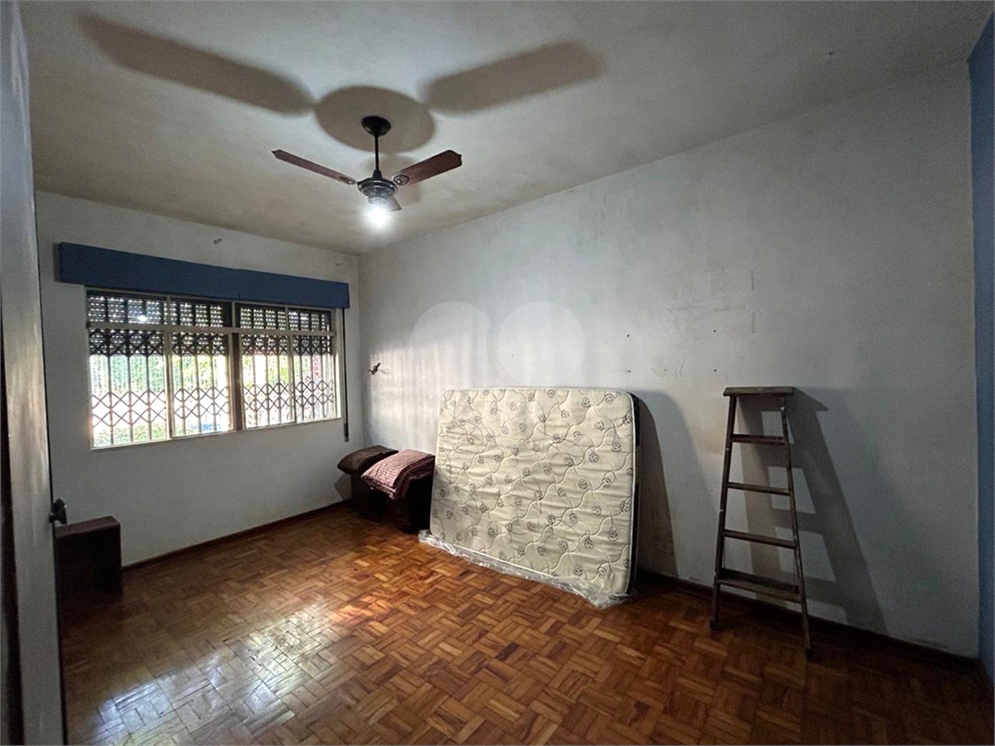 Casa à venda com 5 quartos, sendo 2 suítes, em Alto da Boa Vista, São Paulo, SP