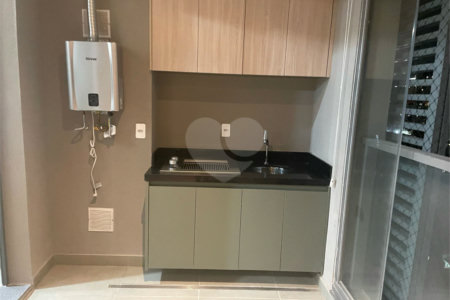 Apartamento à venda com 2 suítes em Vila Mariana, São Paulo, SP