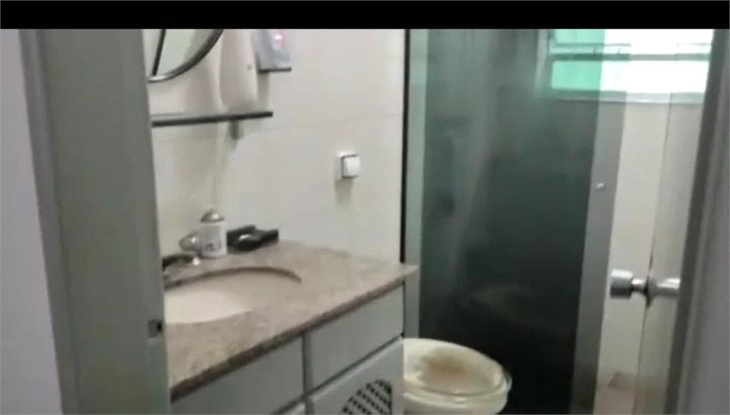 Casa Térrea à venda com 6 quartos em Jardim Rosana, São Paulo, SP
