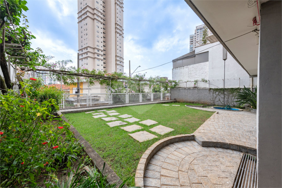 Casa Térrea à venda com 7 quartos, sendo 1 suíte, em Santana, São Paulo, SP