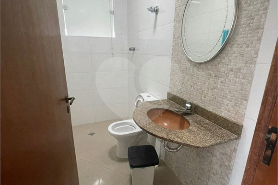 Sobrado à venda ou para alugar com 4 quartos, sendo 1 suíte,  em Tucuruvi, São Paulo, SP