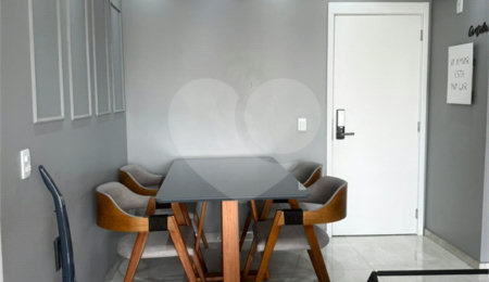 Apartamento à venda com 2 quartos, sendo 1 suíte,  em Cambuci, São Paulo, SP