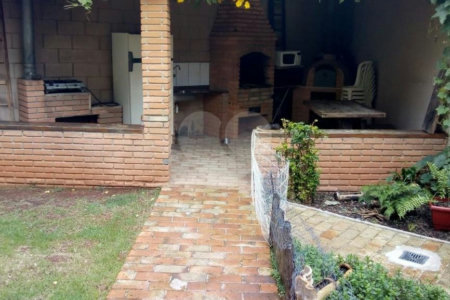 Sobrado à venda com 5 quartos, sendo 1 suíte, em Lapa de Baixo, São Paulo, SP