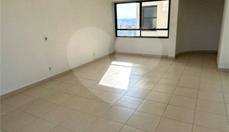 Apartamento à venda com 3 quartos, sendo 1 suíte,  no Centro, Jundiaí, SP