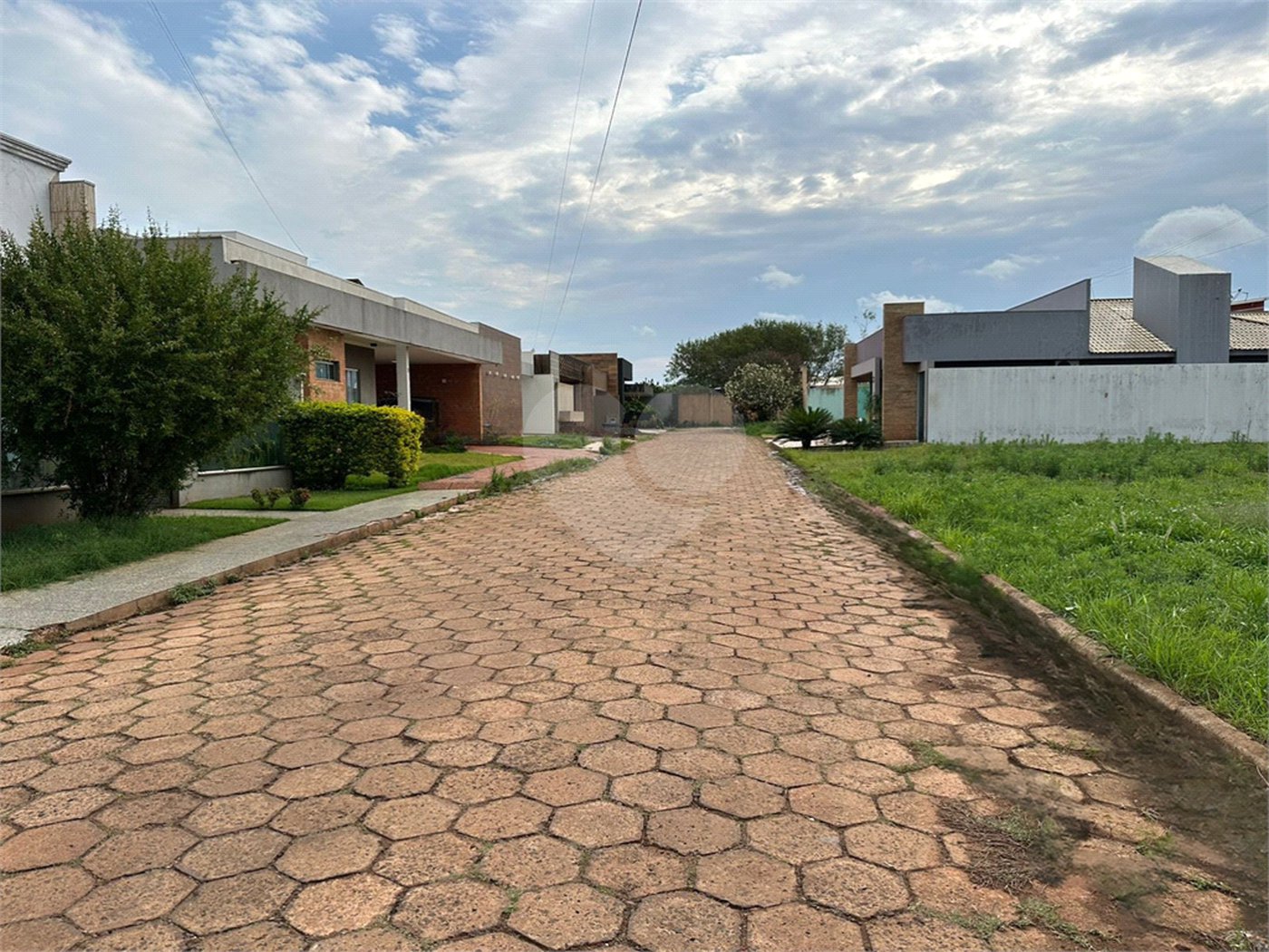 Casa à venda com 3 quartos, sendo 1 suíte,  no Centro, Ponta Porã, MS