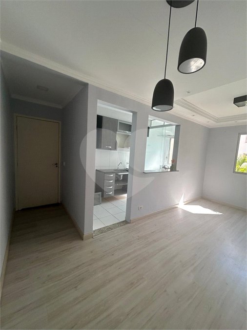 Apartamento à venda ou para alugar com 3 quartos, sendo 1 suíte,  em Vila Mogilar, Mogi das Cruzes, SP
