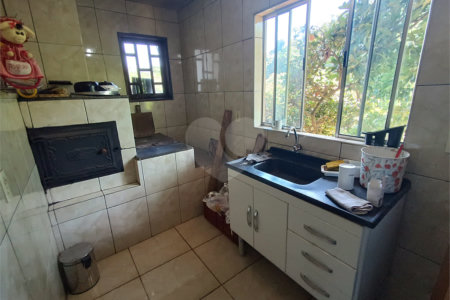 Chácara à venda com 7 quartos, sendo 1 suíte, no Centro (mailasqui), São Roque, SP