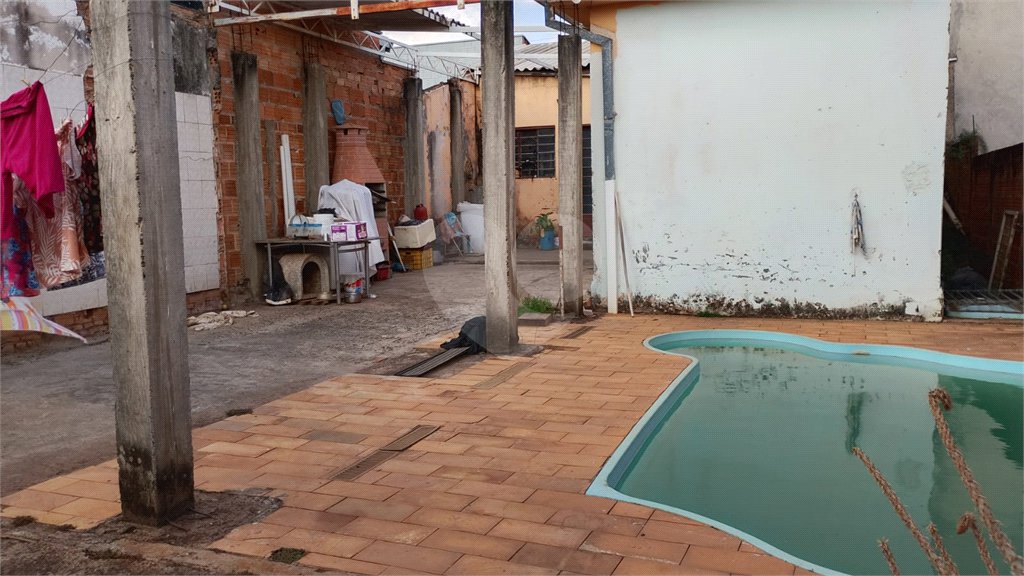 Casa à venda com 2 quartos, sendo 1 suíte, em Jardim Adalberto Frederico de Oliveira Roxo I, Araraquara, SP