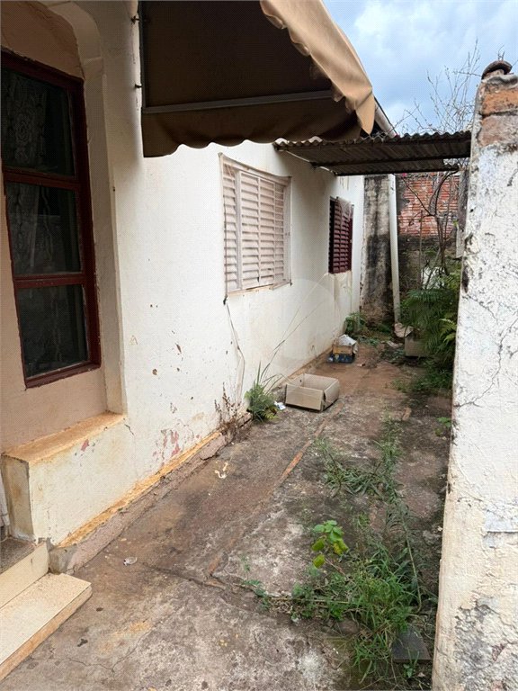Casa à venda com 2 quartos no Centro, Araraquara, SP