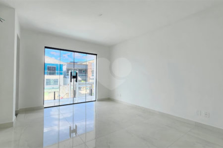Casa à venda com 3 suítes no condomínio Residencial Green Ville, Rio de Janeiro - RJ