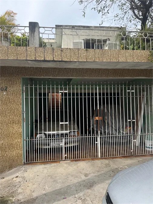 Terreno à venda com 4 quartos em Jardim Odete, São Paulo, SP