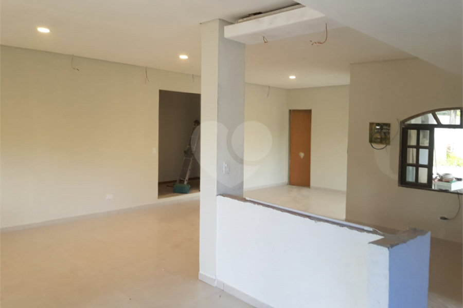 Chácara à venda com 4 quartos, sendo 1 suíte, no Centro, Biritiba-mirim, SP