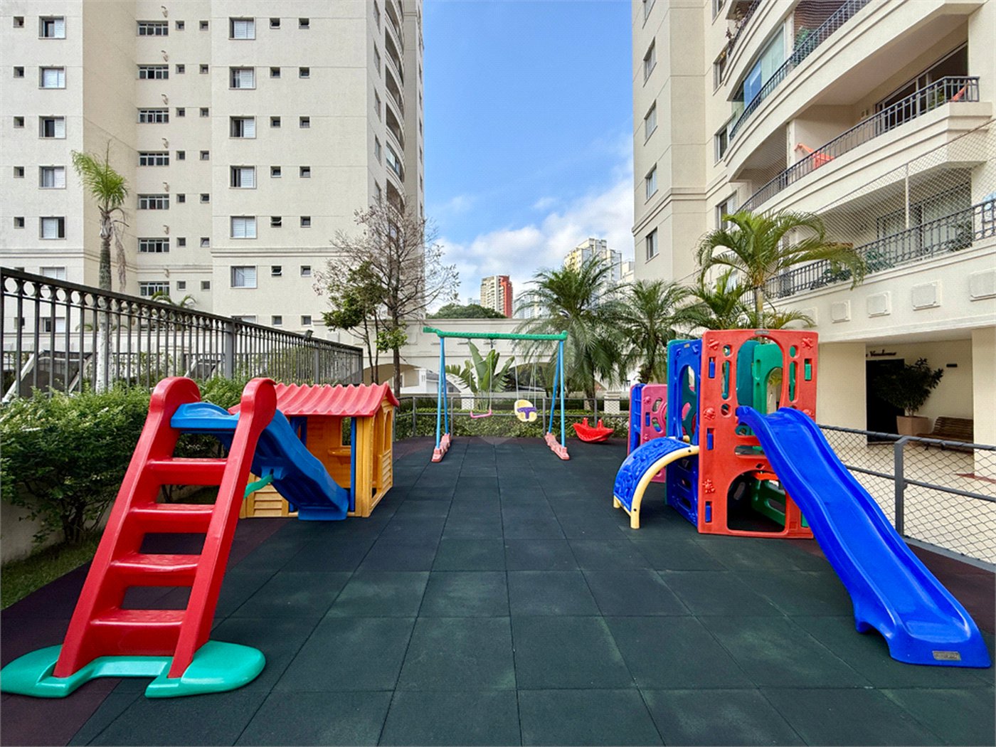 Apartamento à venda com 2 quartos, sendo 1 suíte, em Jardim Marajoara, São Paulo, SP