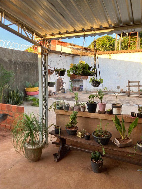 Casa à venda com 3 quartos em Parque dos Ipês I, Ponta Porã, MS