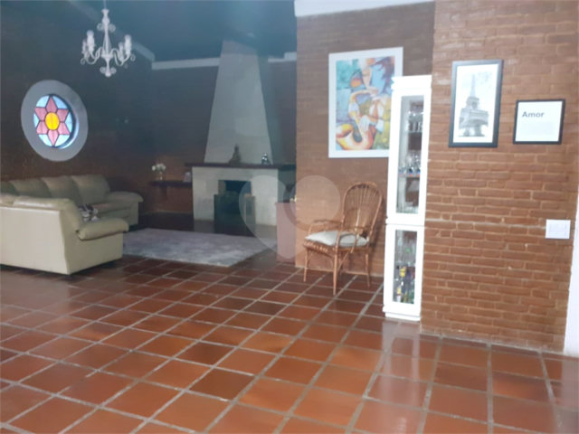 Casa à venda com 8 quartos, sendo 2 suítes,  em Serra da Cantareira, Mairiporã, SP