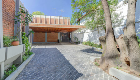 Casa à venda com 5 quartos, sendo 3 suítes,  em Alto da Boa Vista, São Paulo, SP