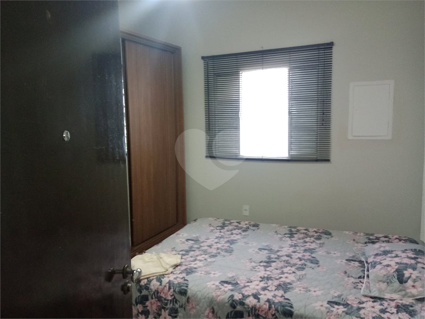 Chácara à venda com 5 quartos, sendo 1 suíte, em Jardim Marabá, Itapetininga, SP