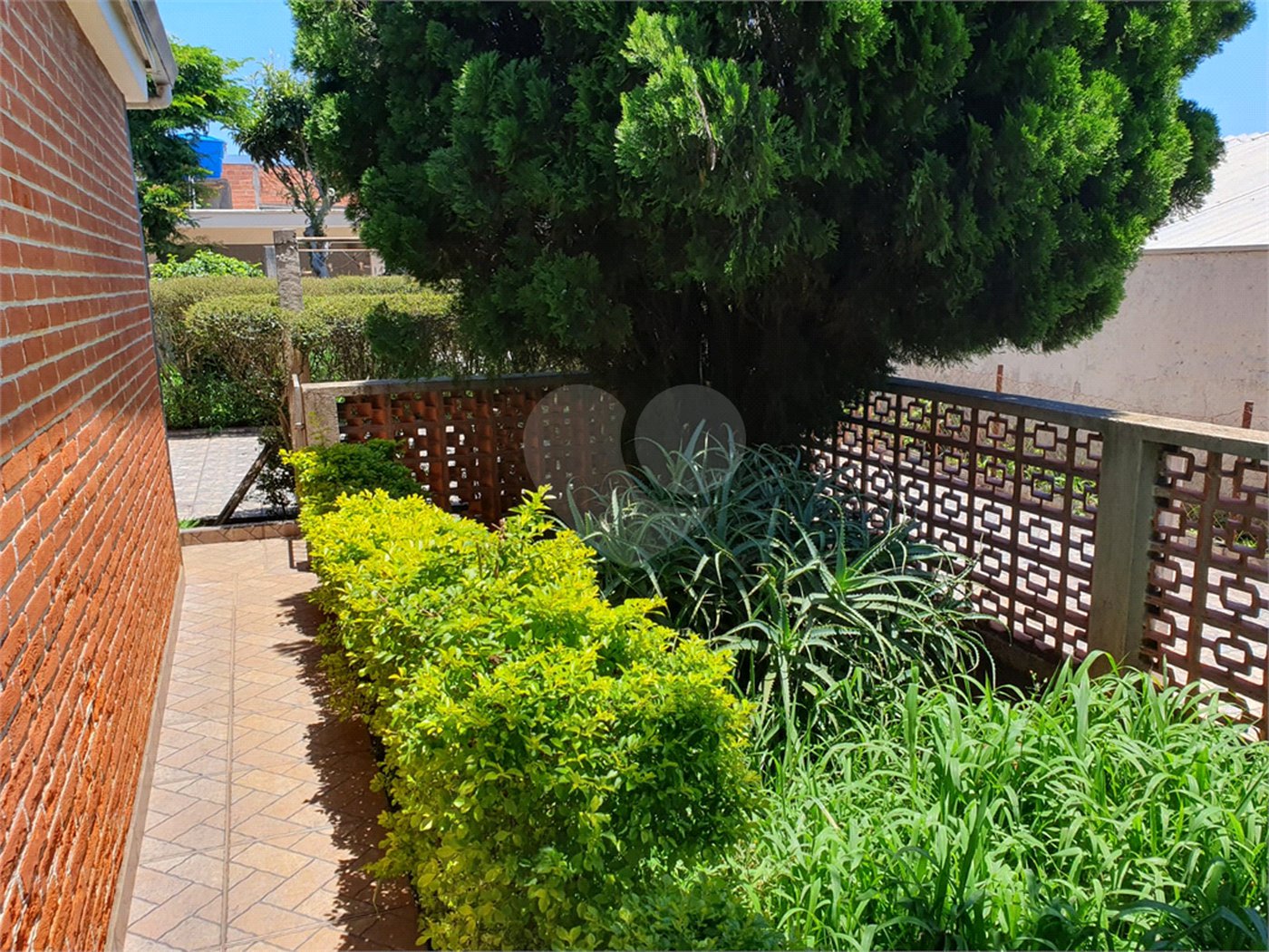 Casa Térrea à venda com 3 quartos, sendo 1 suíte, no Centro, Poá, SP