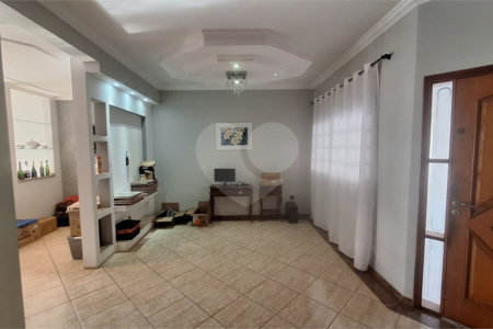 Casa à venda com 3 quartos, sendo 1 suíte, em Jardim Itanguá, Sorocaba, SP