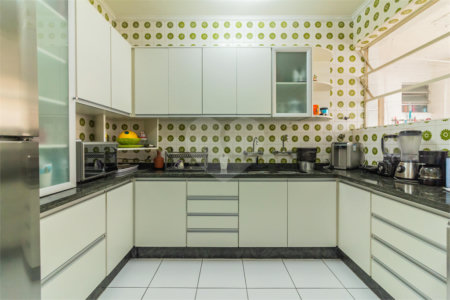 Apartamento à venda com 3 quartos, sendo 1 suíte,  em Santa Cecília, São Paulo, SP
