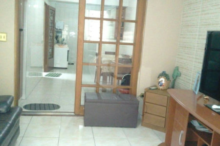 Casa Térrea de Vila - 2 Quartos / 2 Vagas - metrô Alto do Ipiranga