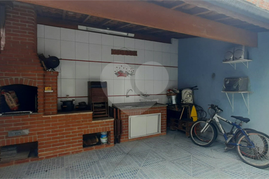 Sobrado à venda com 4 quartos, sendo 1 suíte,  em Tremembé, São Paulo, SP