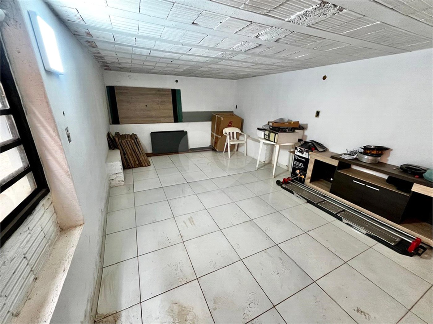 Casa à venda com 2 quartos em Vila Maria Isabel, Itapetininga, SP