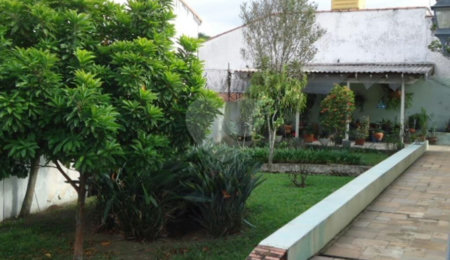 Casa Térrea à venda com 4 quartos, sendo 1 suíte,  em Jardim Peri, São Paulo, SP
