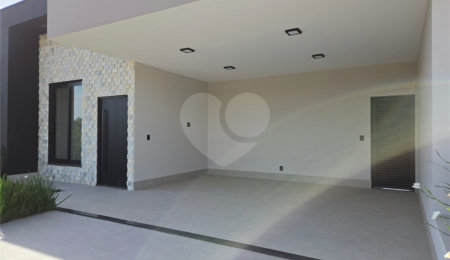 Casa à venda com 3 quartos, sendo 1 suíte,  no condomínio Cerejeiras, Araçoiaba da Serra - SP