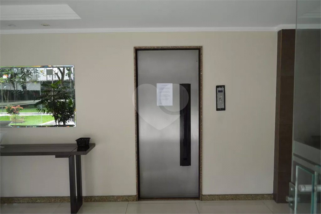 Apartamento à venda com 3 quartos, sendo 1 suíte,  em Vila Mariana, São Paulo, SP