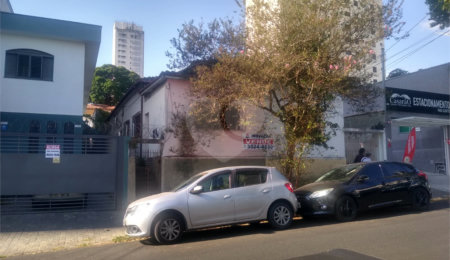 Casa à venda com 4 quartos, sendo 1 suíte, em Alto da Boa Vista, São Paulo, SP