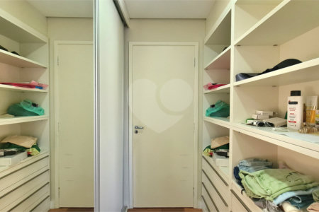 Apartamento à venda ou para alugar com 3 quartos, sendo 2 suítes, em Pinheiros, São Paulo, SP