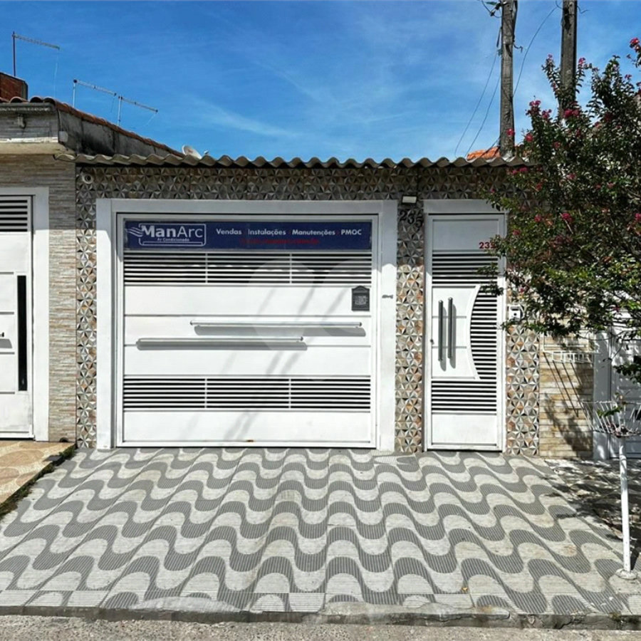 Sobrado à venda com 3 quartos em Jardim Suzanópolis, Suzano, SP