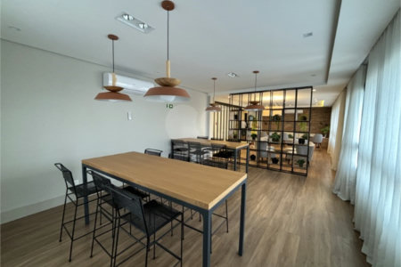 Apartamento à venda com 2 quartos em República, São Paulo, SP