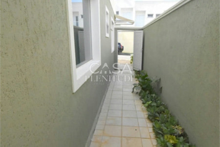 Sobrado à venda com 3 quartos, sendo 1 suíte, em Jardim Pagliato, Sorocaba, SP